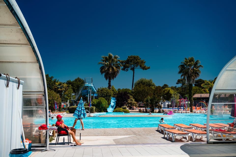 Mobilhome tout confort au Camping Les Viviers Campground/ 
RV Resort in Lege-Cap-Ferret