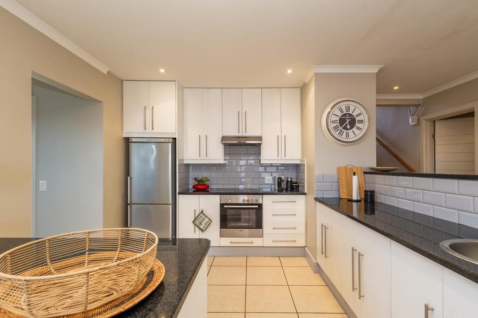 Little Pearl of Pezula Golf At 14 House in Knysna