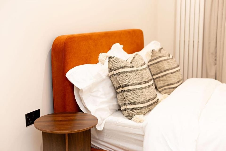 2BR Apartment London Paddington Long Stay 90 Days Apartment in City of Westminster