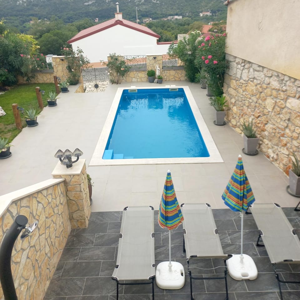 Inner courtyard view