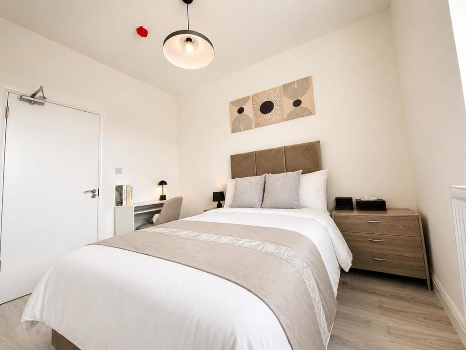 ExecStay - Central Reading - Premium Solo Stays Bed and Breakfast in Reading