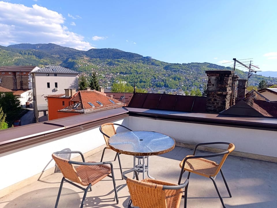 View (from property/room), Balcony/Terrace
