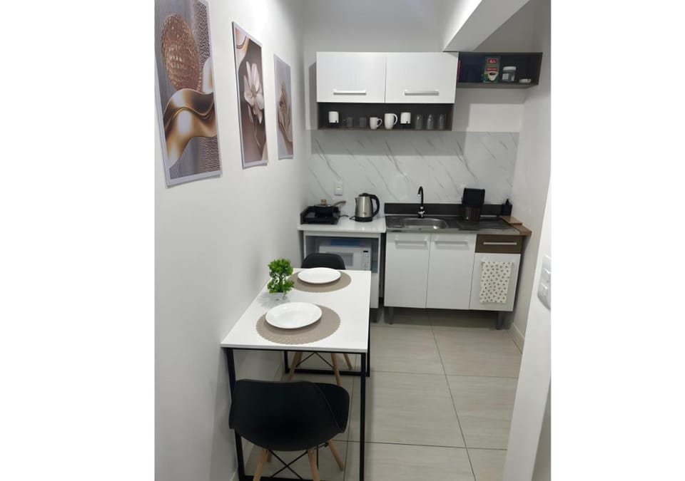 Kitchen or kitchenette, Dining area, dishwasher, stove