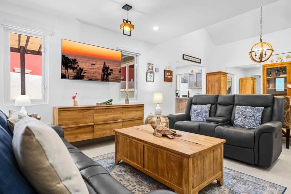 BonaVista 4Br|3Br short drive to Beaches House in Noord