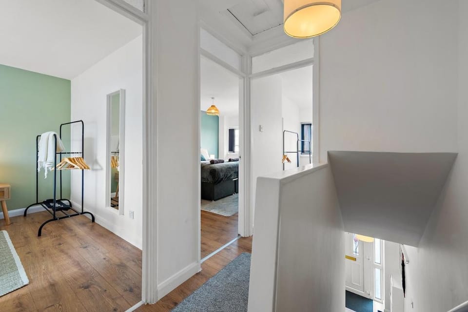 Cozy 3-Bed House Basildon Apartment in Basildon