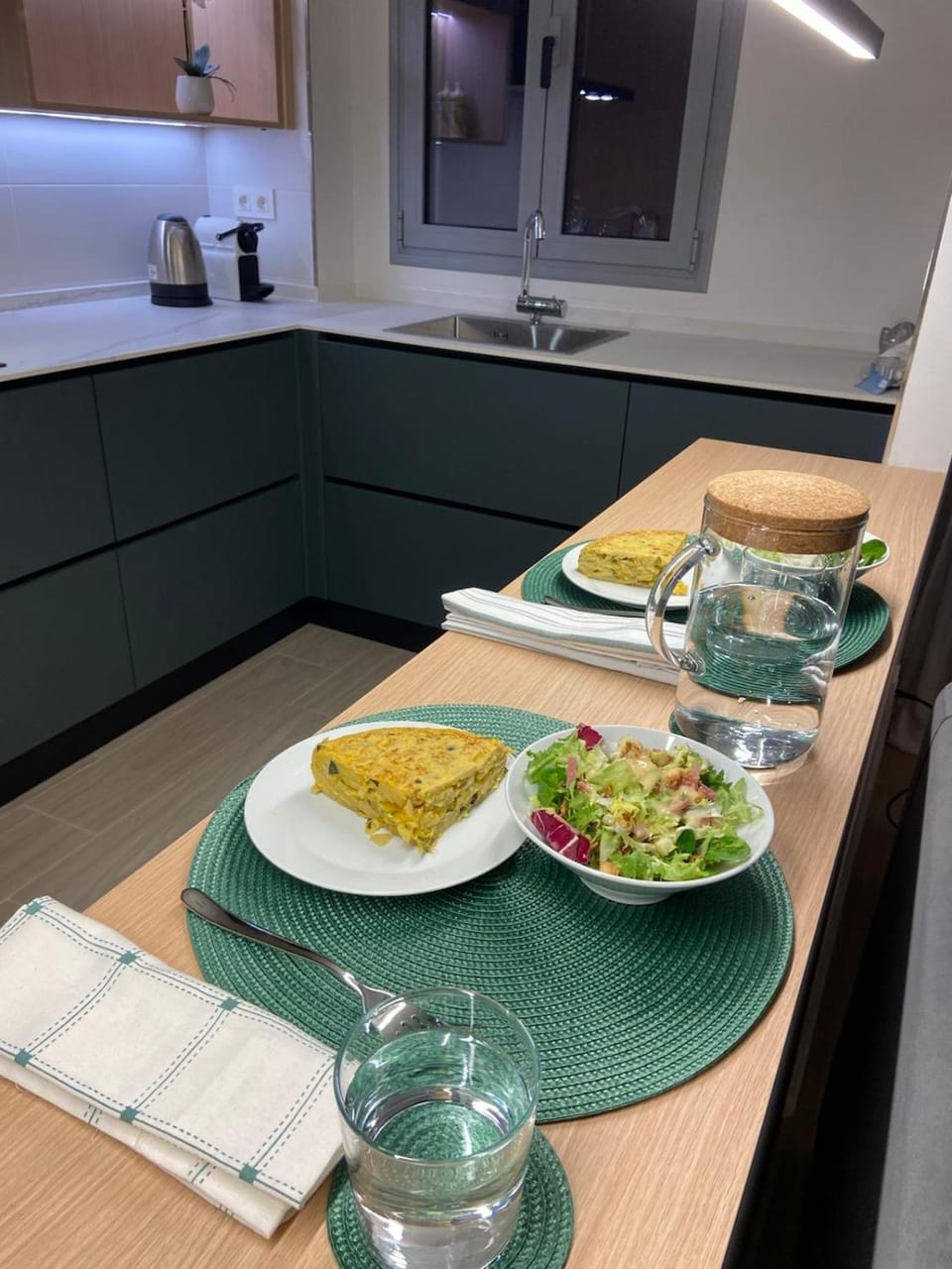 Kitchen or kitchenette