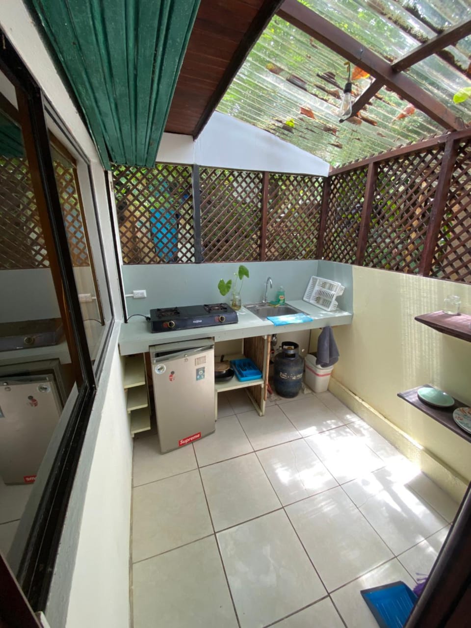 Kitchen or kitchenette