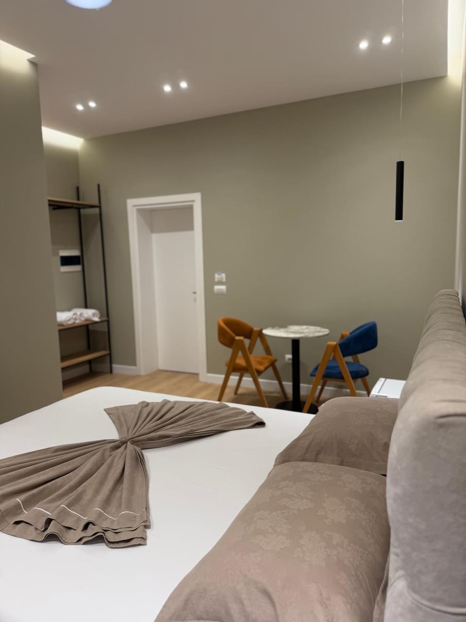 Bedroom, room service