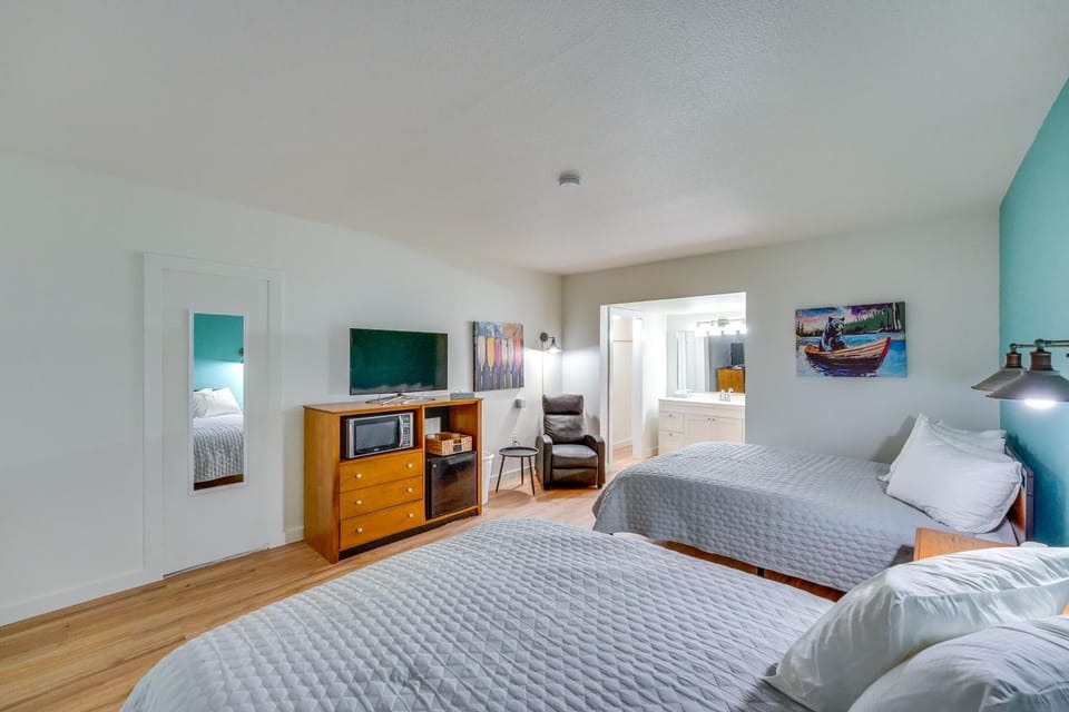 < 1 Mi to Dtwn Eureka Springs! ‘Water Vibes’ Unit Apartment in Eureka Springs