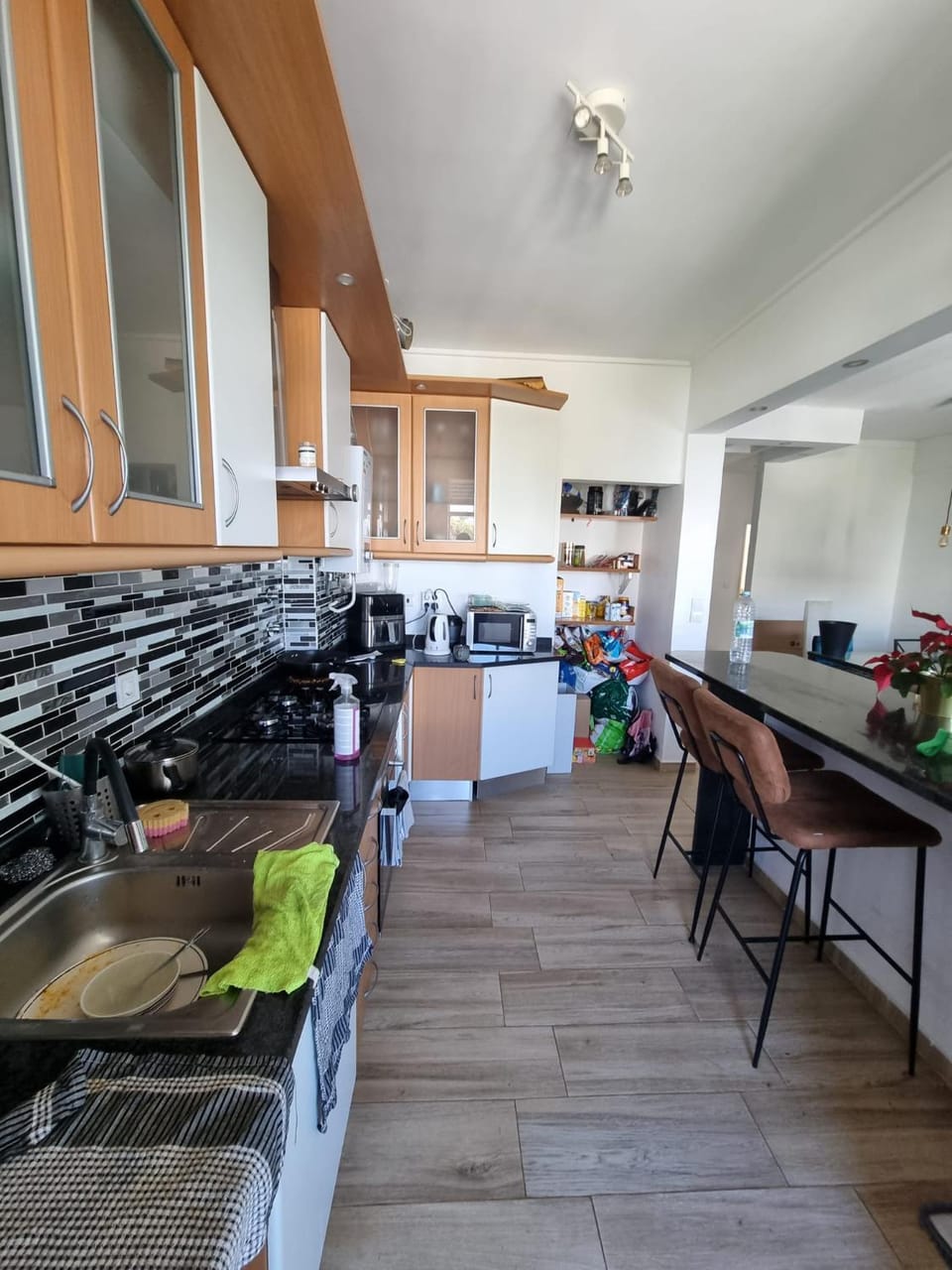 Large room in Almada Laranjeiro Hostel in Setubal District