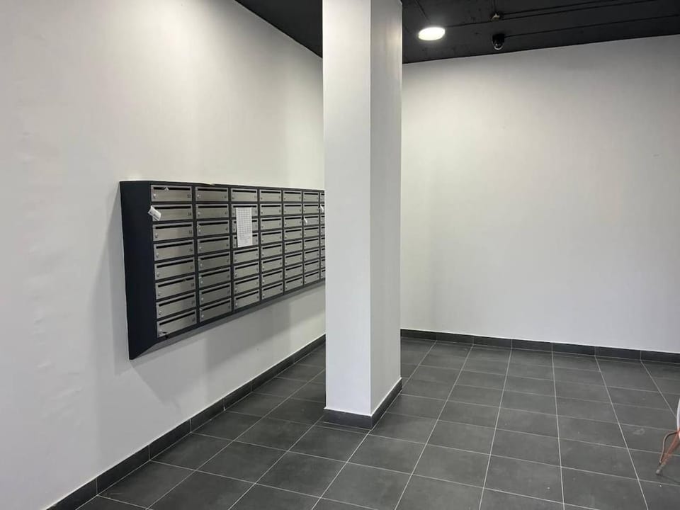 Апартаменти-студія в самому центрі Івано-Франківська Apartment in Ukraine