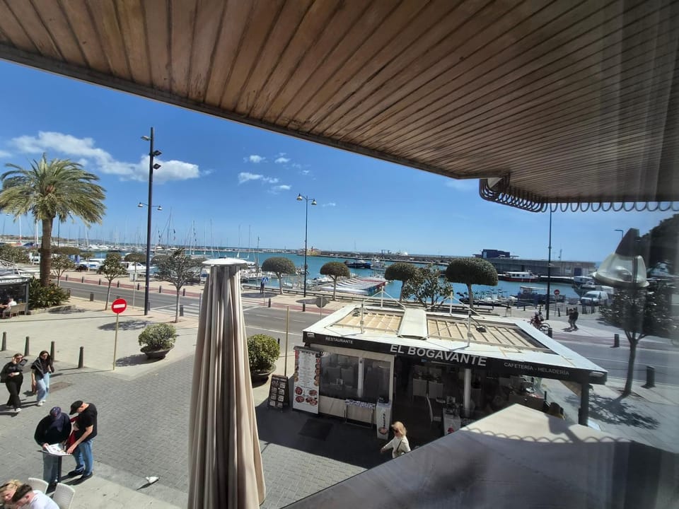 Lounge or bar, Sea view