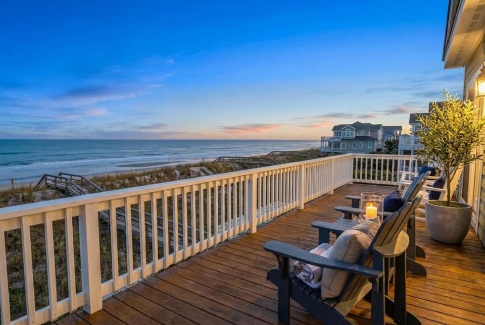 Fitzgerald Estate No Resort Fee Sleeps 30 Weddings & Events OBX House in Carova Beach