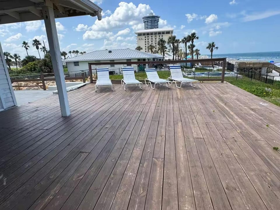 Patio, Balcony/Terrace, Beach