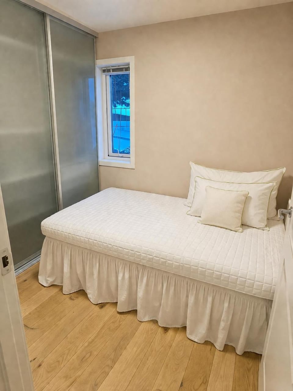 Cozy 3-Bedroom Home Near Tromsø Center & Northern Lights Apartment in Tromso
