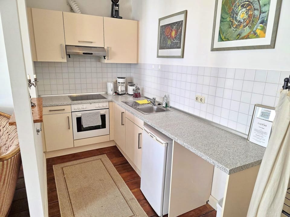 Dornröschen - Café 28 & Pension am Markt - ABC623 Apartment in Wismar