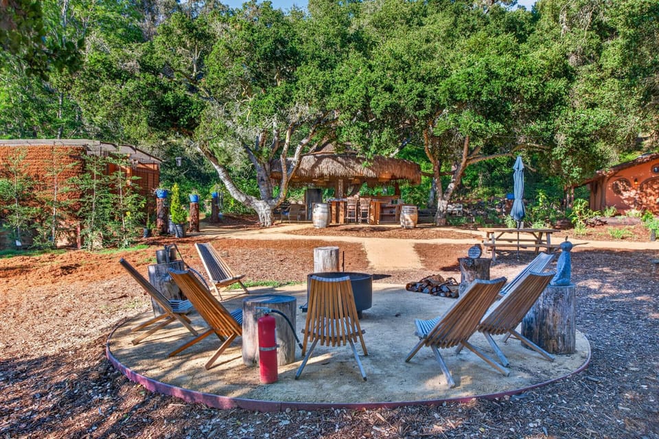 Hobbit Hideout Campground/ 
RV Resort in San Francisco Bay Area