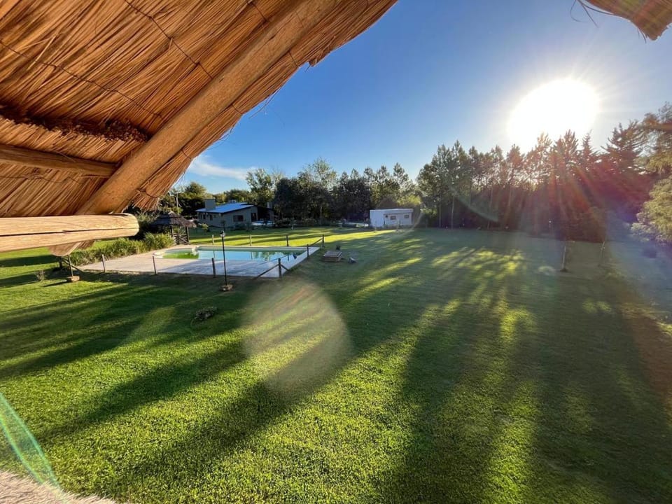 Casa quinta con enorme parque, parrilla, hogar, piscina a 1 hora de CABA House in Santa Fe Province, Argentina