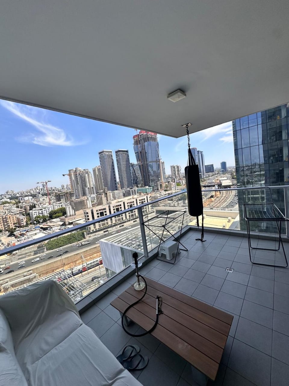 View (from property/room), Balcony/Terrace, Seating area, City view