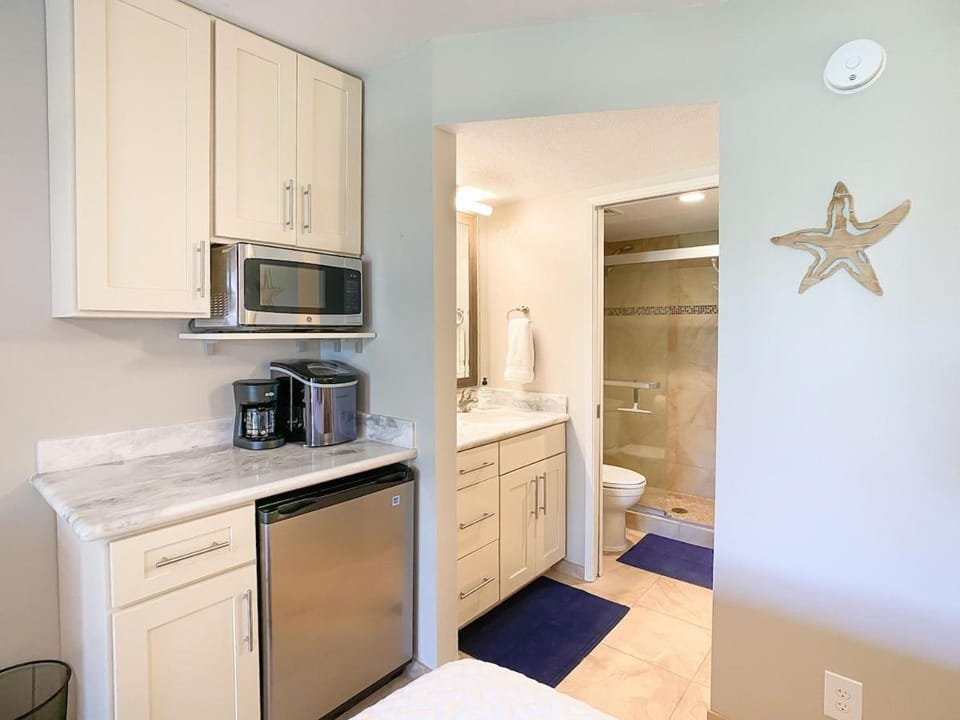 Maui Banyan Studio - AC, Pool,Beach, Free parking Apartment in Wailea
