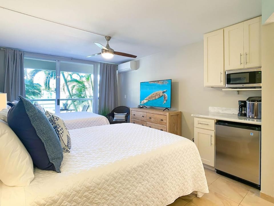 Maui Banyan Studio - AC, Pool,Beach, Free parking Apartment in Wailea
