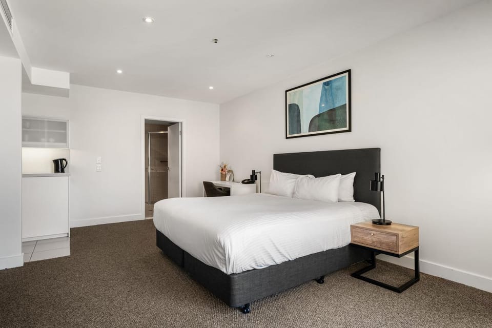 Belle Escapes - Oceanside Studio at the Pier Apartment in Adelaide