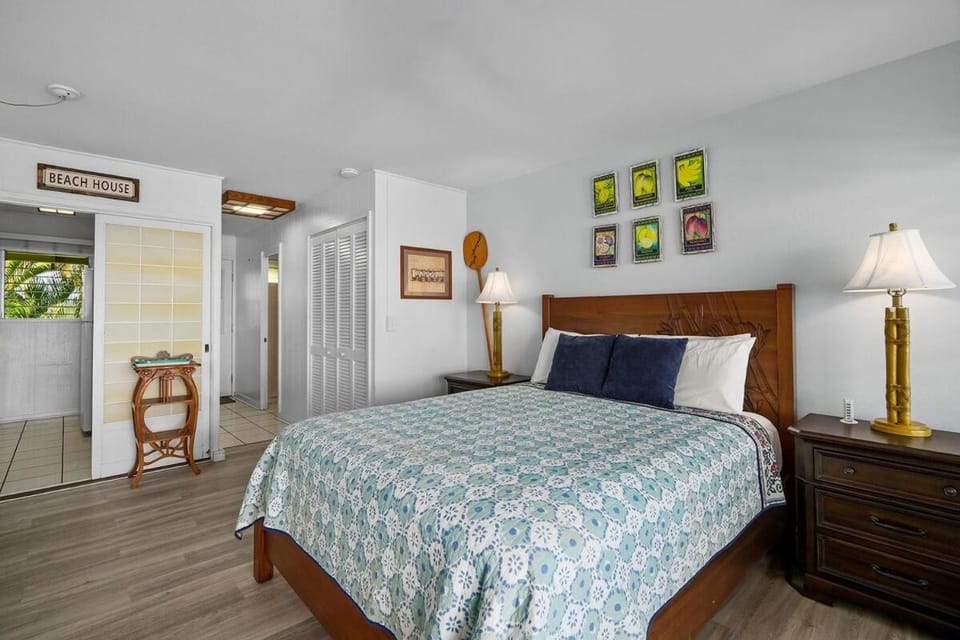 Kapaa Sands by Chase N Rainbows - Studio Ocean Front 07 Apartment in Wailua
