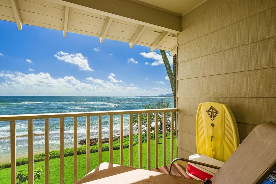 Kapaa Sands by Chase N Rainbows - Studio Ocean Front 07 Apartment in Wailua