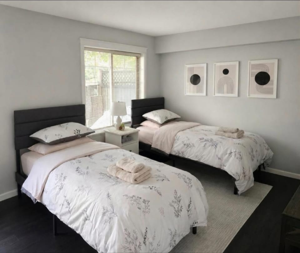 Gracia Room - Cozy Private Room - Shared bath and Spaces Vacation rental in Langford