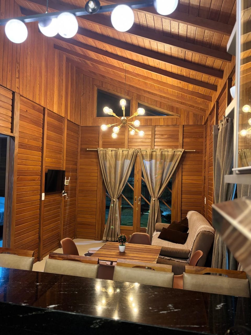 TV and multimedia, Living room, Seating area
