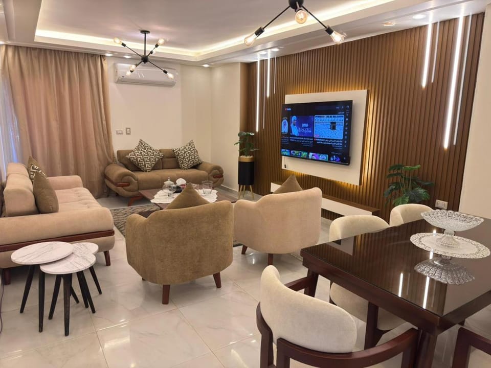 Hotel apartment, excellent location in Mohandessin Apartment in Egypt
