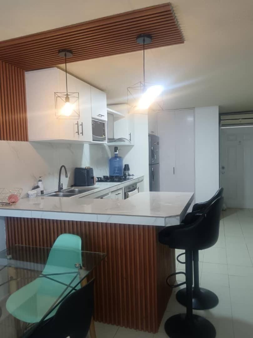 Apartamento con piscina en conjunto cerrado Apartment in Venezuela