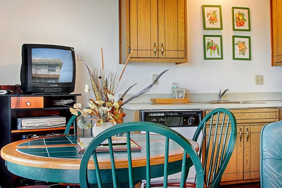 On Beyond Condo at Ocean Surf Condo #206 House in Ocean Shores