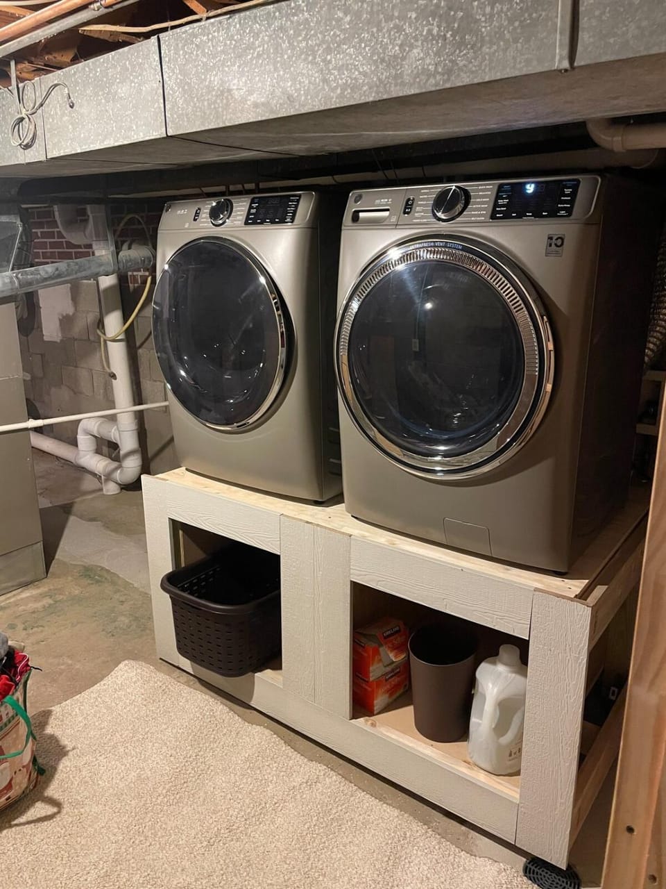 Cute Post-War Minimalist Home 10 Min From Downtown House in Indianapolis