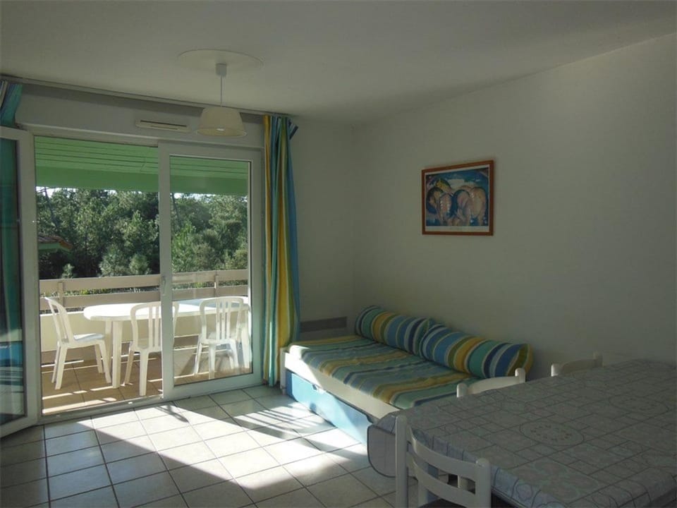 Appartement confortable avec parking - 8/10 pers. - FR-1-878-26 Apartment in Moliets-et-Maa