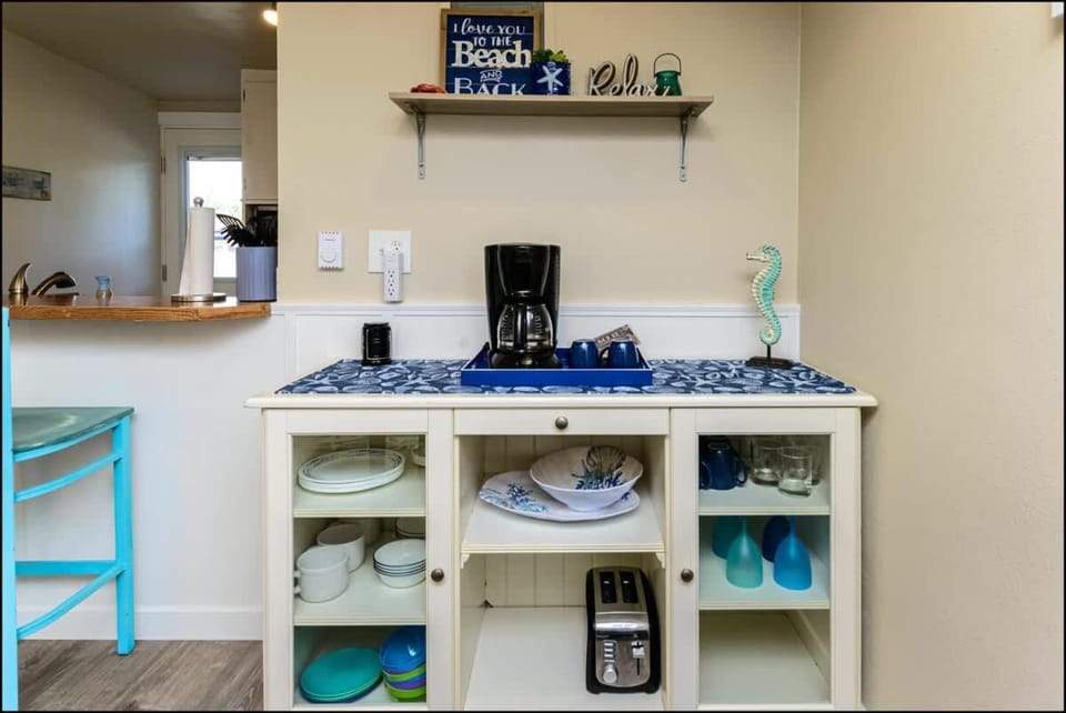 Hear the Surf at Pacific Surf Condo - Unit B House in Ocean Shores