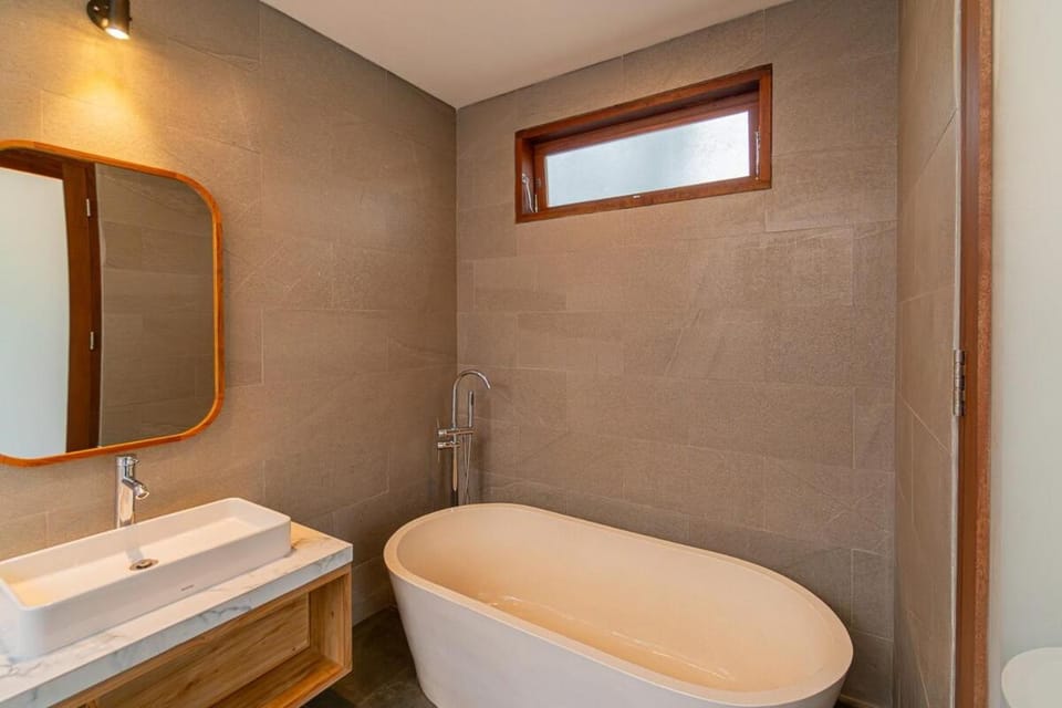 Bathroom, Bath