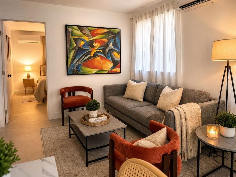Living room, Seating area