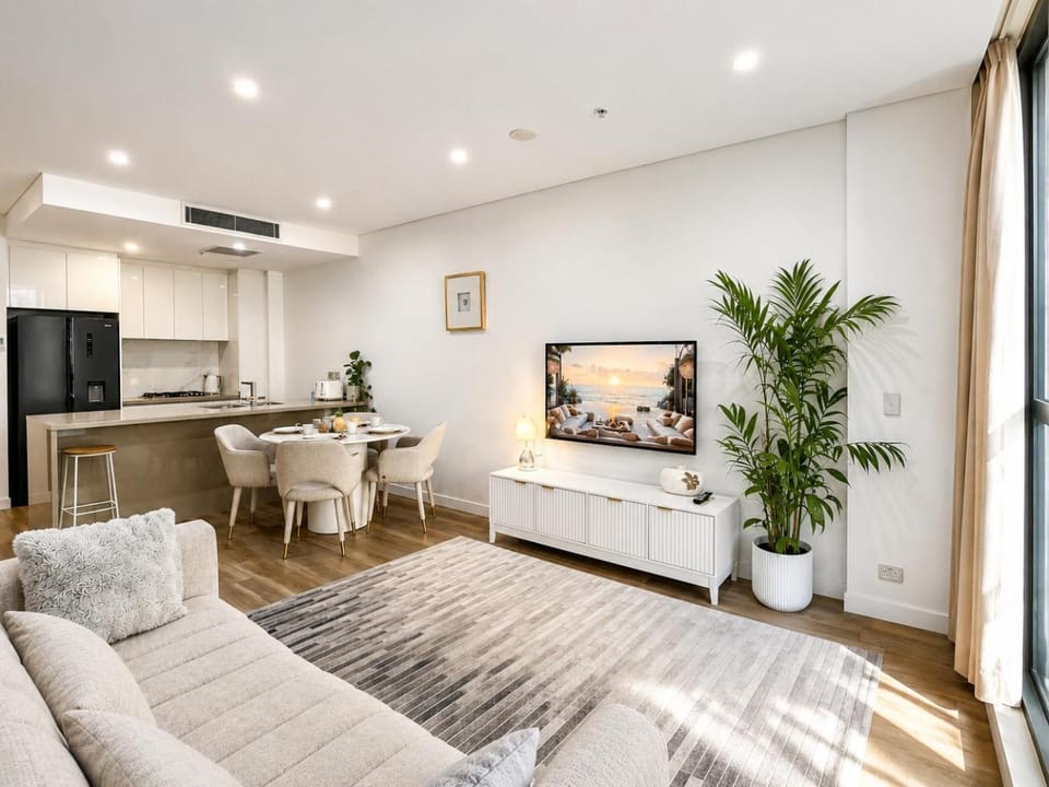 2 bed premium location near train restaurant Free parking Apartment in Mascot