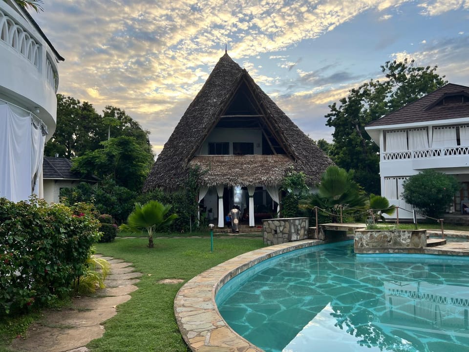 Property building, Swimming pool
