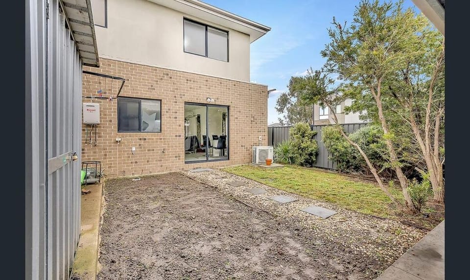 CozyRetreat at MelbourneAirport Villa in Melbourne