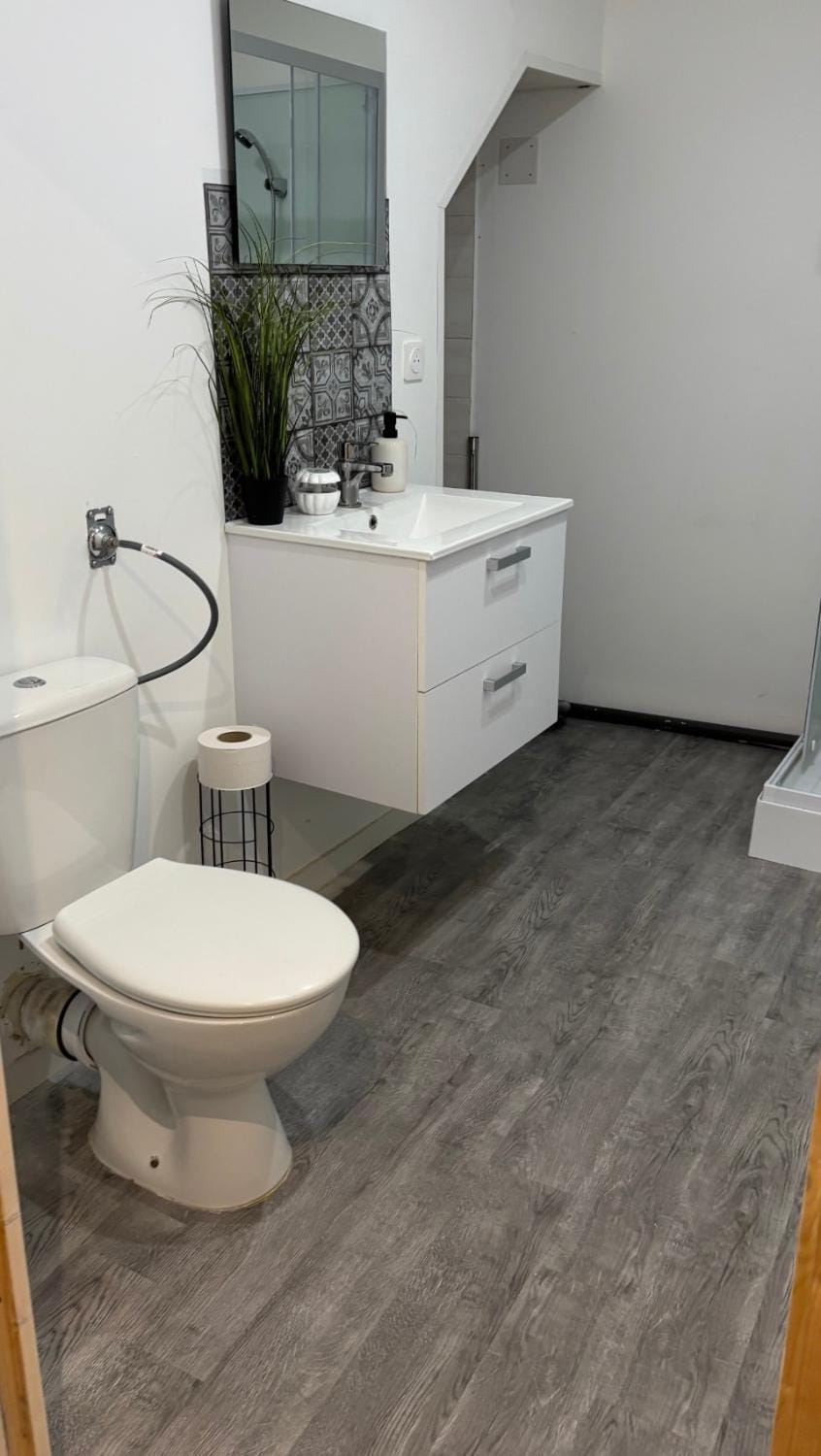 Toilet, Bathroom