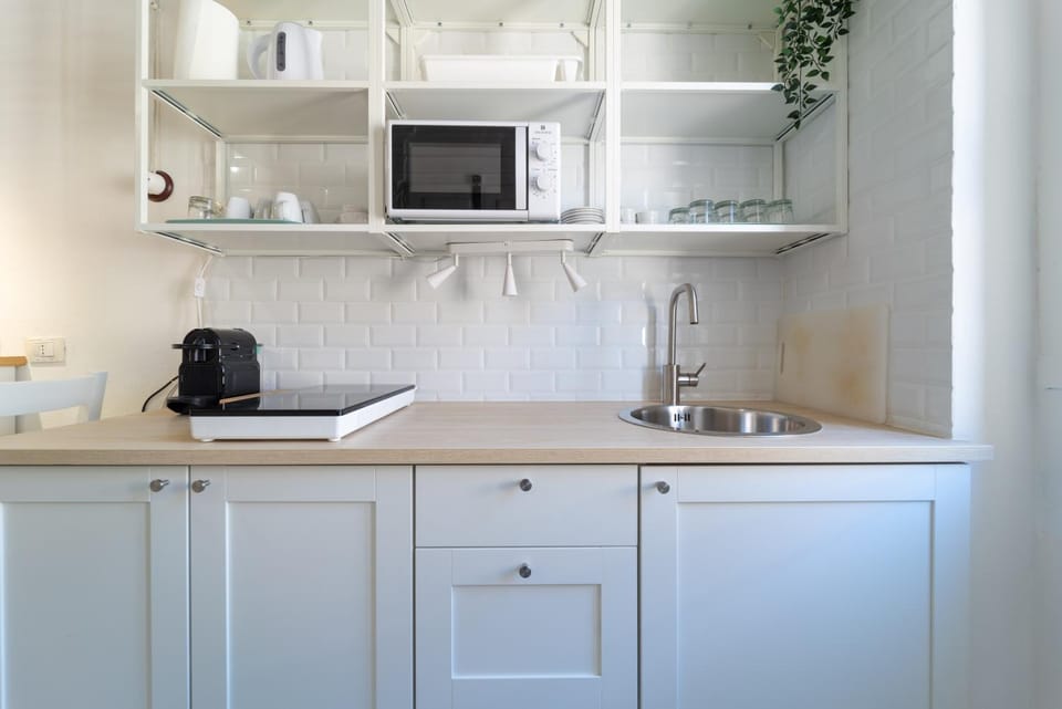 Coffee/tea facilities, Kitchen or kitchenette, kitchen