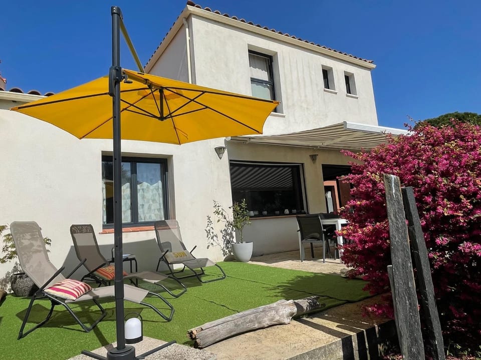 Villa plein sud, piscine & pétanque pour 7 personnes Villa in La Grande-Motte