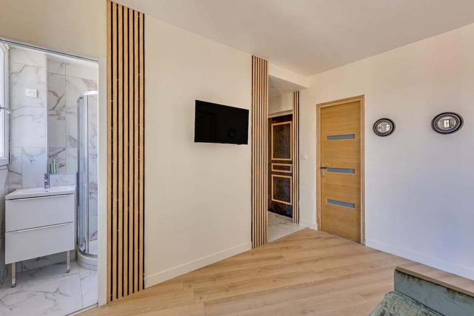 Appartement Suite 32 Apartment in Aubervilliers