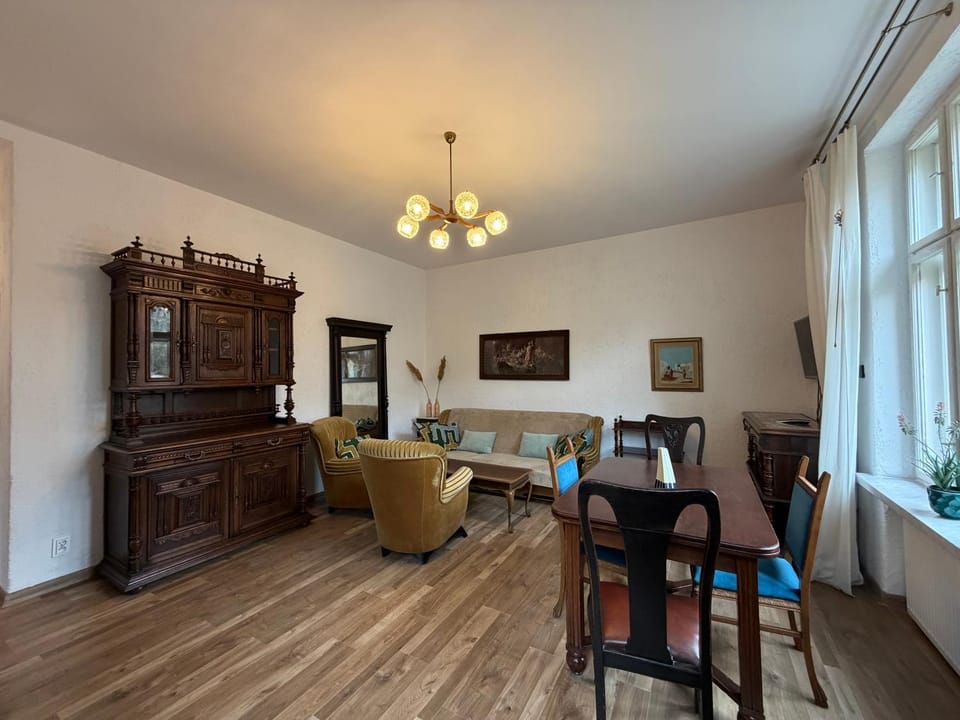 Apartament Stara Warszawa Apartment in Lower Silesian Voivodeship