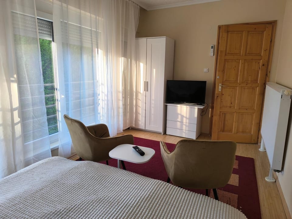 FAVORIT CENTRUM Apartman Apartment in Hungary