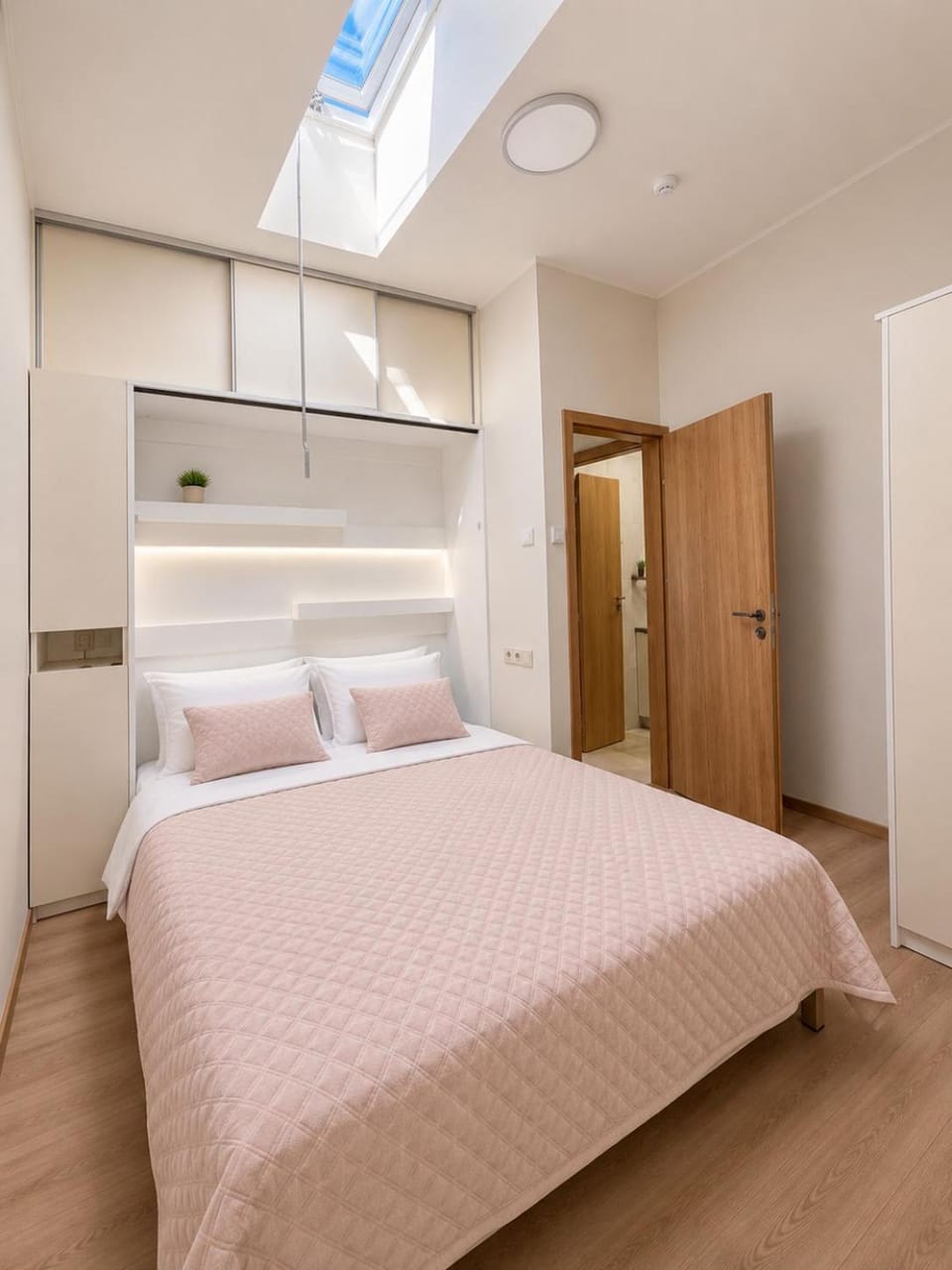 Bed, Photo of the whole room, Bedroom, wardrobe