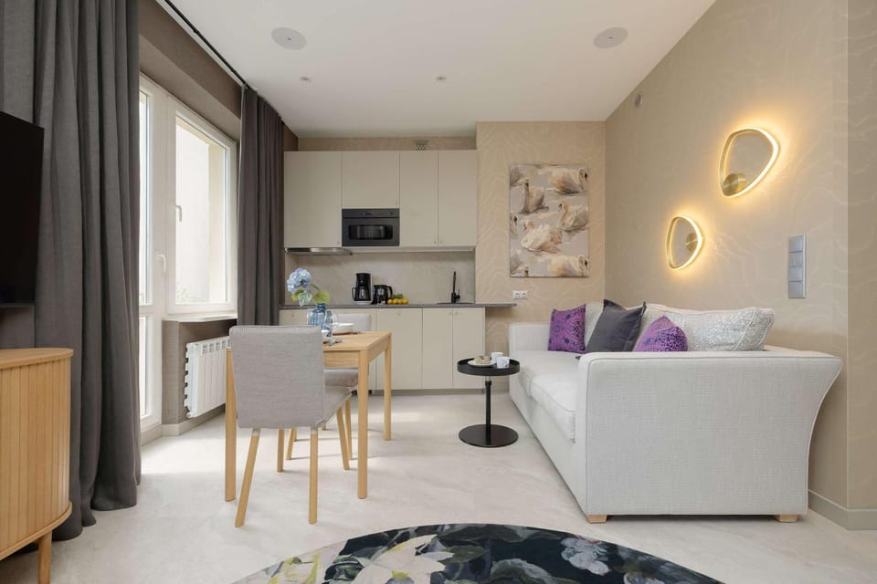 TV and multimedia, Kitchen or kitchenette, Seating area, Dining area