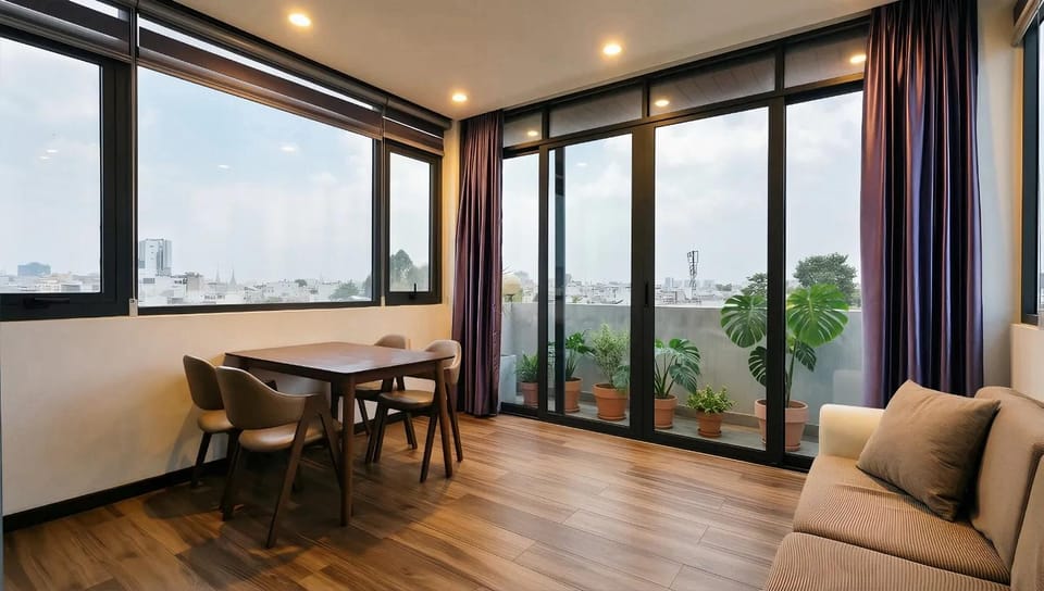 View (from property/room), Balcony/Terrace, Living room, Seating area, Dining area